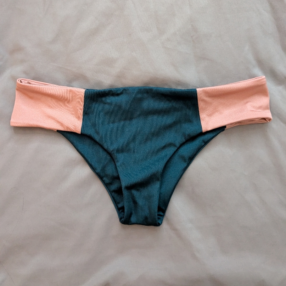 Tori Praver bikini bottoms low rise color block